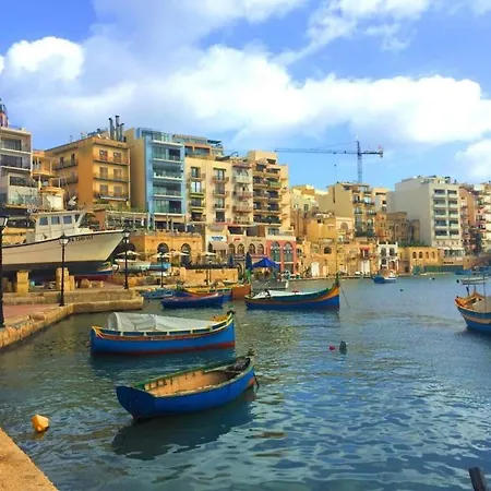 Premium 3br In Swieqi Near St Julians & Shops דירה *